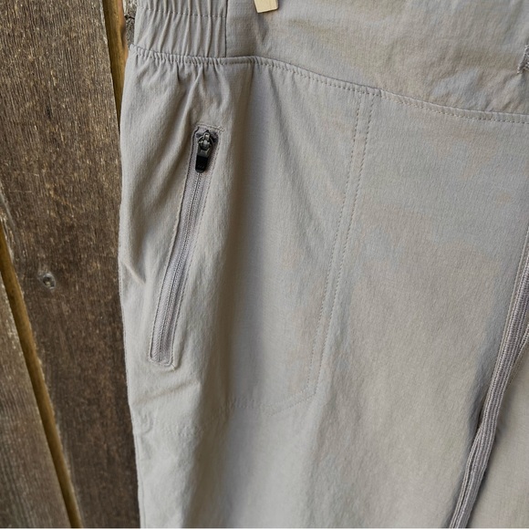 Eddie Bauer Outdoor Hiking Ripstop Capri Tan Pants Sz M - Picture 4 of 12